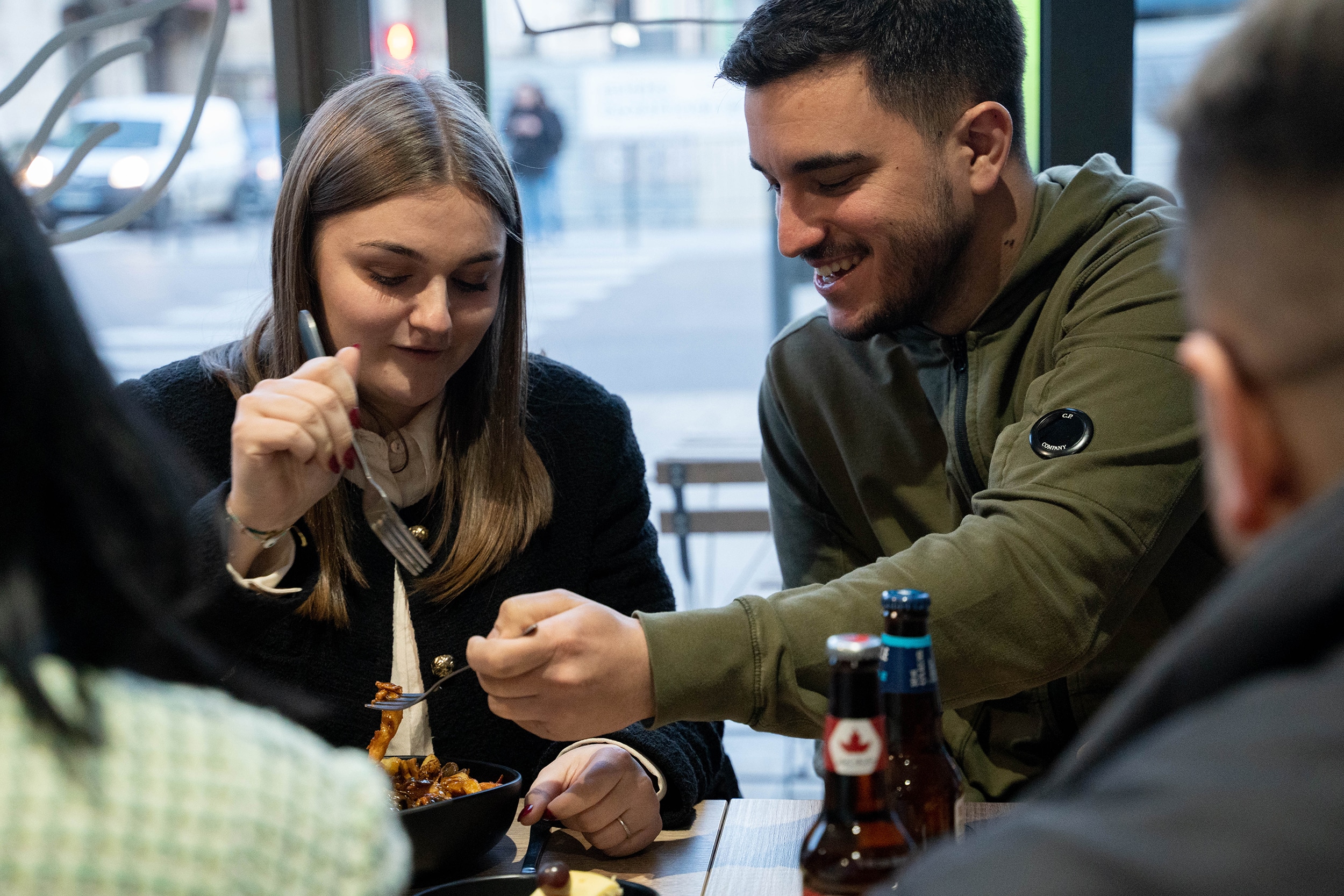 mon caribou partage amis poutines salades