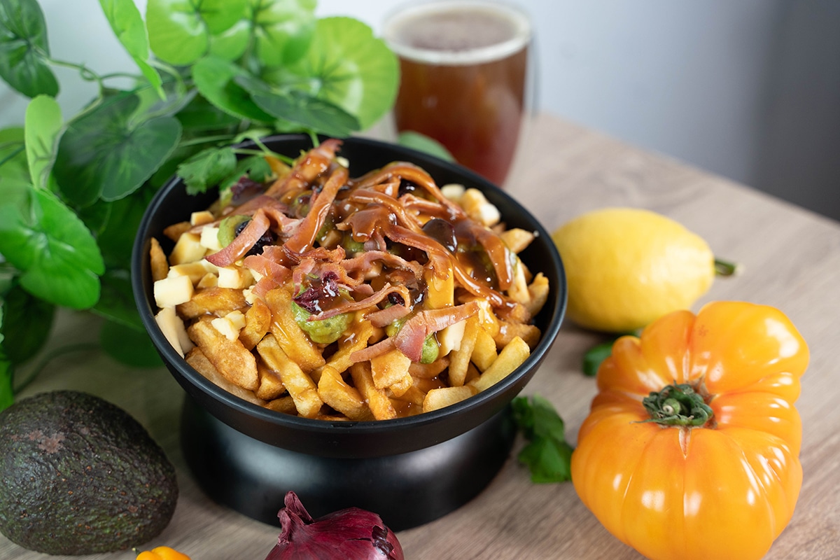 mon caribou poutine du moment juillet aout la mexicaine